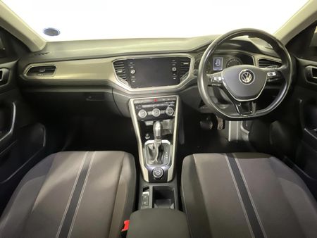 2021-Volkswagen-T-Roc-20-TSI-Design-4Motion-Auto_1