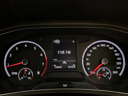 2021-Volkswagen-T-Roc-20-TSI-Design-4Motion-Auto_2