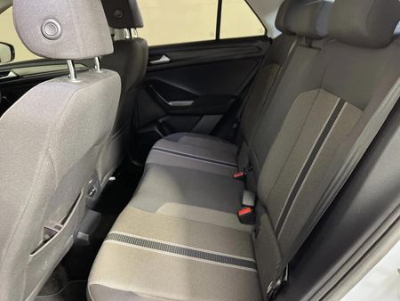 2021-Volkswagen-T-Roc-20-TSI-Design-4Motion-Auto_3