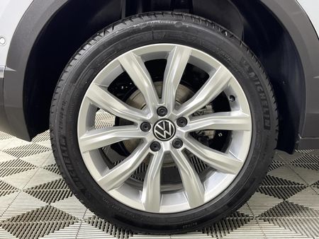 2021-Volkswagen-T-Roc-20-TSI-Design-4Motion-Auto_7
