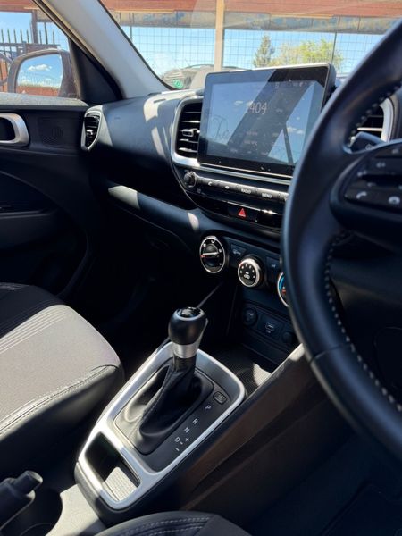 2021-Hyundai-Venue-10-TGDI-Motion-LTD-ED-Auto_2