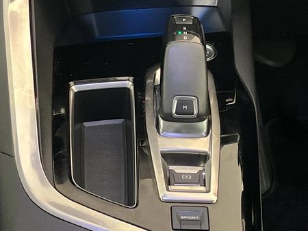 2021-Peugeot-5008-16-THP-Allure-Auto_8