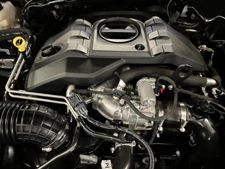 2025-Volkswagen-Amarok-30-TDI-V6-184kW-4Motion-Aventura-Auto-Double-Cab_15