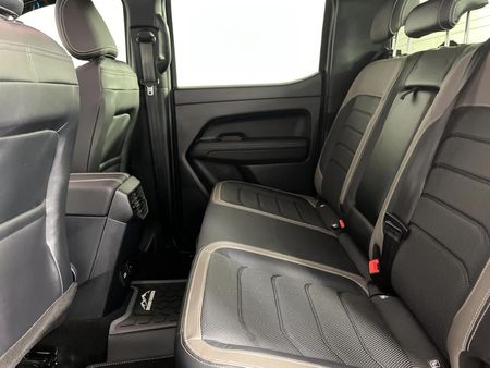 2025-Volkswagen-Amarok-30-TDI-V6-184kW-4Motion-Aventura-Auto-Double-Cab_2