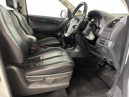 2021-Isuzu-D-Max-250-HO-X-Rider-Double-Cab_9