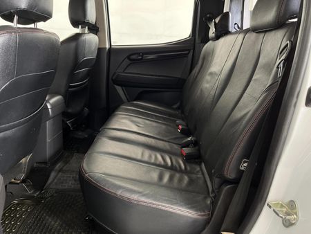 2021-Isuzu-D-Max-250-HO-X-Rider-Double-Cab_3
