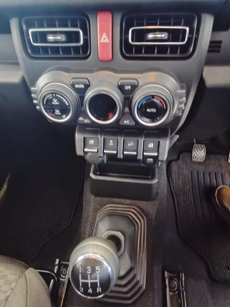 2026-Suzuki-Jimny-15-GLX-AllGrip-5-Door_10