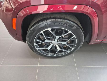 2026-Jeep-Grand-Cherokee-36L-Summit-Reserve_10