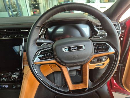 2026-Jeep-Grand-Cherokee-36L-Summit-Reserve_2