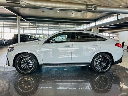 2026-Mercedes-AMG-GLE-AMG-53-Coupe-4Matic_12