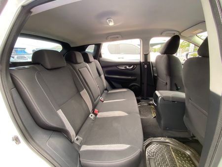 2019-Nissan-Qashqai-12T-Acenta_9