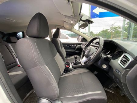2019-Nissan-Qashqai-12T-Acenta_12