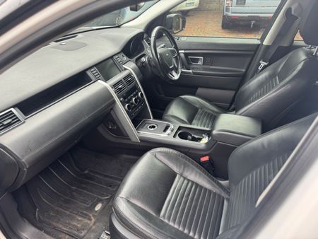 2016-Land-Rover-Discovery-Sport-22-SD4-HSE-Lux_3