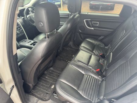 2016-Land-Rover-Discovery-Sport-22-SD4-HSE-Lux_4