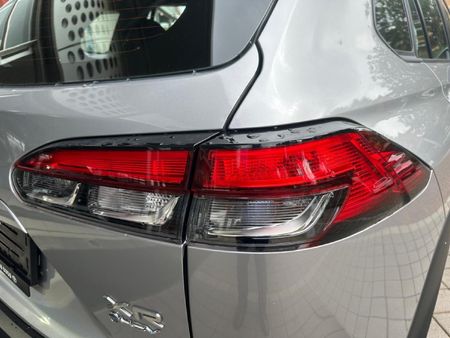 2026-Toyota-Corolla-Cross-18-XS-Hybrid_10