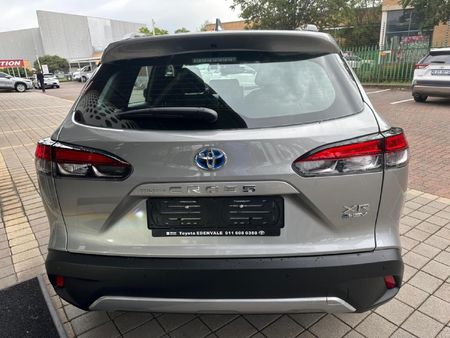 2026-Toyota-Corolla-Cross-18-XS-Hybrid_13