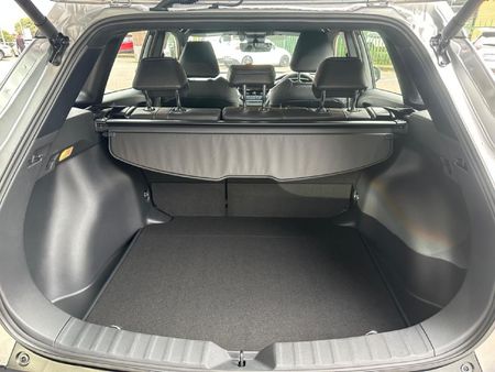 2026-Toyota-Corolla-Cross-18-XS-Hybrid_15
