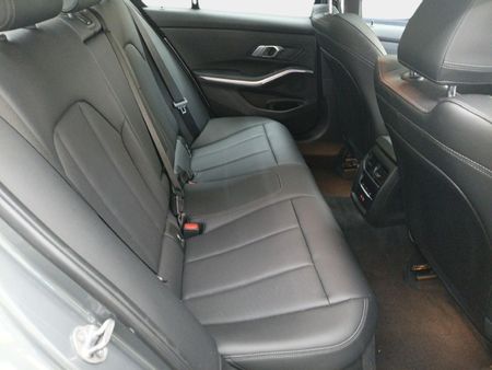 2024-BMW-3-Series-320i-M-Sport-Auto_18
