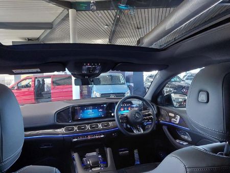 2026-Mercedes-AMG-GLE-AMG-53-Coupe-4Matic_9