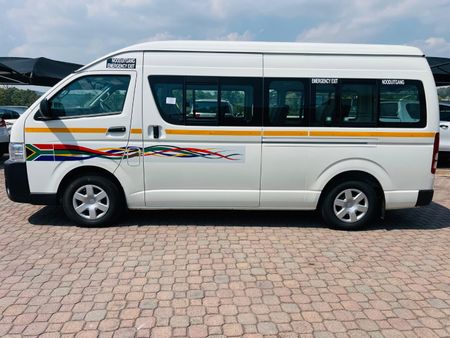 2026-Toyota-Quantum-25-D-4D-Sesfikile-16-seat-Diesel-Manual_10