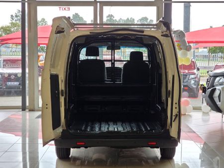 2018-Nissan-NV200-15-dCi-Visia-Panel-Van_17