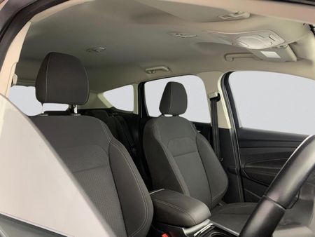 2018-Ford-Kuga-15-EcoBoost-Ambiente-Auto_17