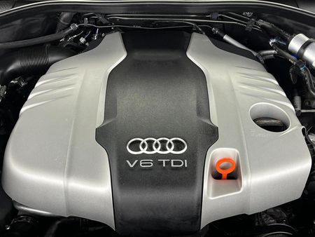 2013-Audi-Q7-30-TDI-quattro-Auto_12