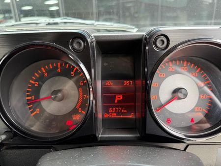 2021-Suzuki-Jimny-15-GLX-Auto_16