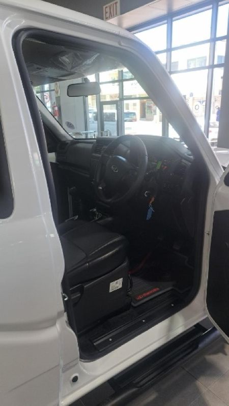 2026-Mahindra-Pik-Up-22-mHawk-S4-Single-Cab_6