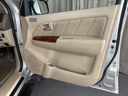2007-Toyota-Fortuner-30-D-4D-4x4_16