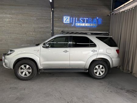2007-Toyota-Fortuner-30-D-4D-4x4_3