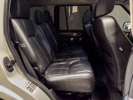 2010-Land-Rover-Discovery-4-50-V8-HSE_9