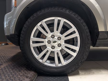 2010-Land-Rover-Discovery-4-50-V8-HSE_2