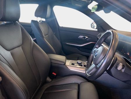 2024-BMW-3-Series-320i-M-Sport-Auto_7