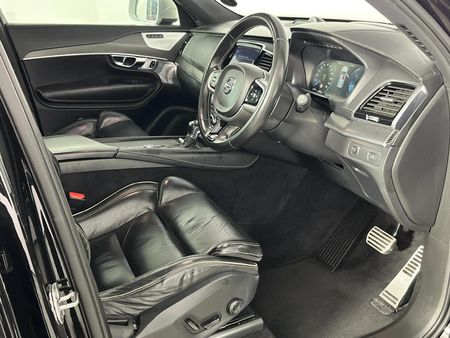 2019-Volvo-XC90-D5-R-Design-AWD_9