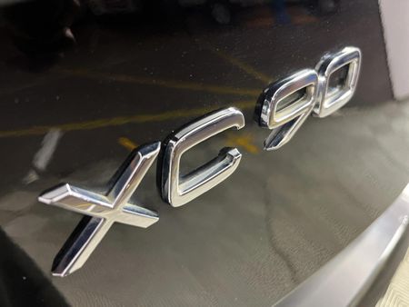 2019-Volvo-XC90-D5-R-Design-AWD_11