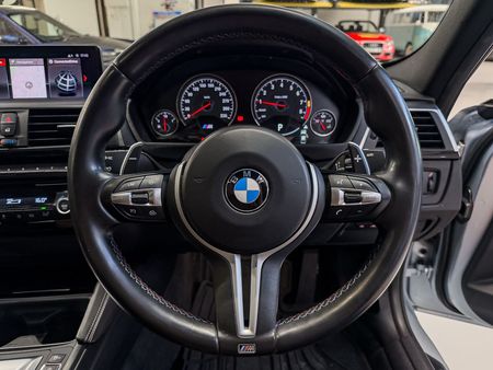 2018-BMW-M3-Competition-Auto_7