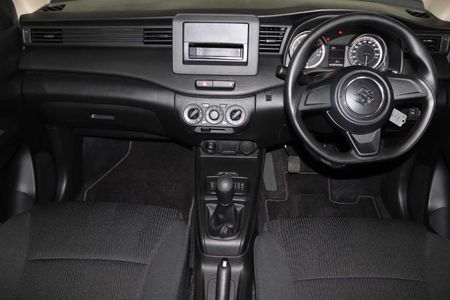 2025-Suzuki-Ertiga-15-GA_10