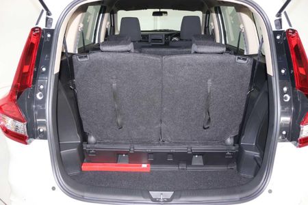 2025-Suzuki-Ertiga-15-GA_6