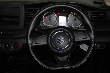 2025-Suzuki-Ertiga-15-GA_7