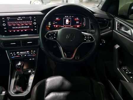 2023-Volkswagen-Polo-20-GTI-Auto-147kW_14