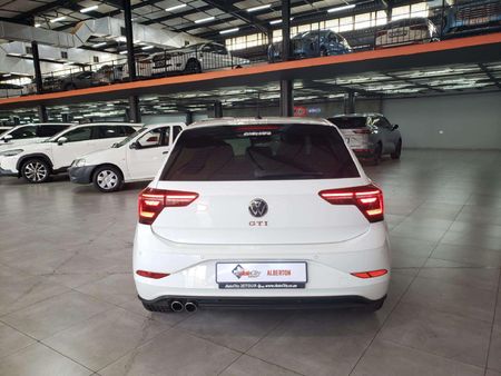 2023-Volkswagen-Polo-20-GTI-Auto-147kW_6