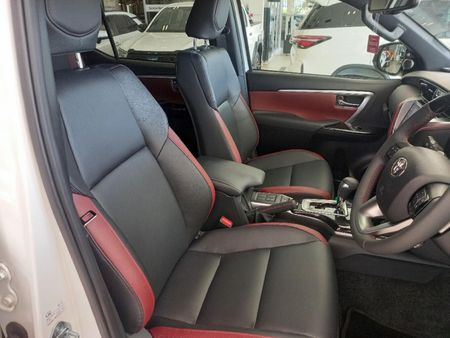 2026-Toyota-Fortuner-28-GD-6-4x4-VX-Auto_11