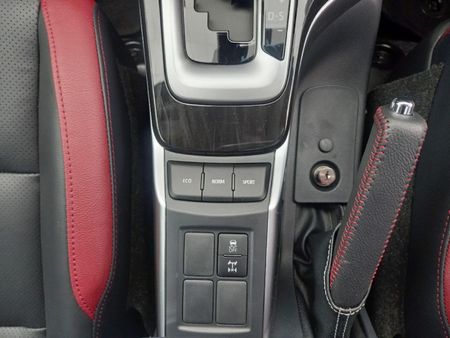 2026-Toyota-Fortuner-28-GD-6-4x4-VX-Auto_12