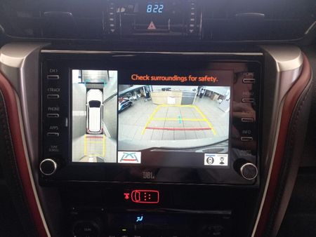 2026-Toyota-Fortuner-28-GD-6-4x4-VX-Auto_14