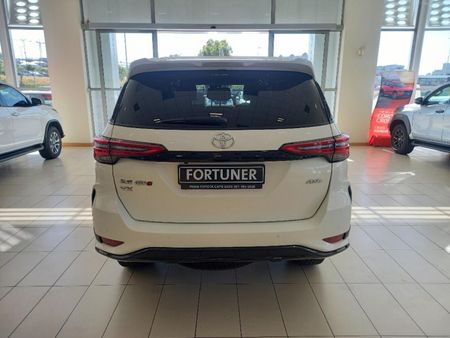 2026-Toyota-Fortuner-28-GD-6-4x4-VX-Auto_5