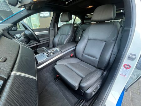 2014-BMW-7-Series-750Li-M-Sport_13
