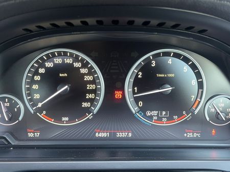 2014-BMW-7-Series-750Li-M-Sport_16