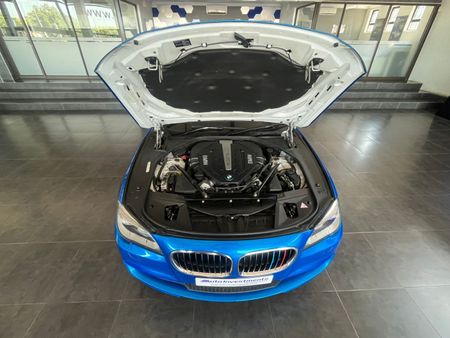 2014-BMW-7-Series-750Li-M-Sport_6