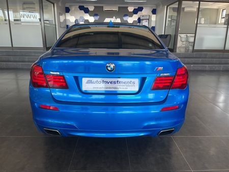 2014-BMW-7-Series-750Li-M-Sport_7